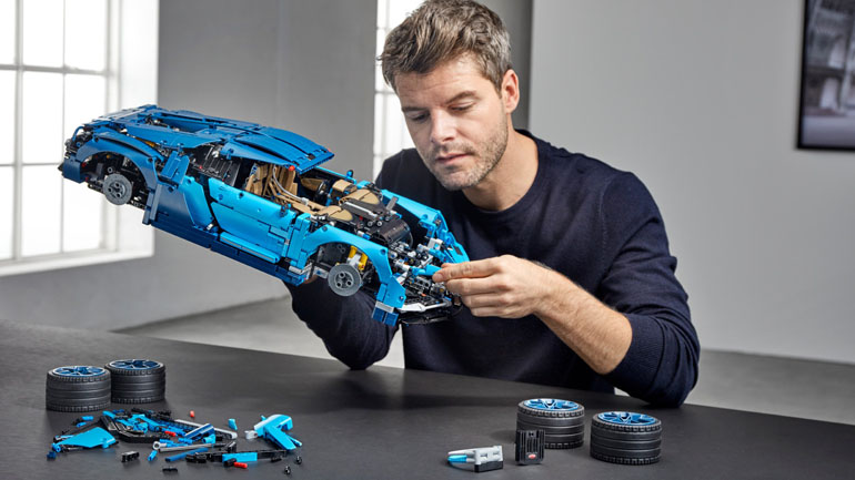 Από πόσα κομμάτια… Lego αποτελείται η Bugatti Chiron;